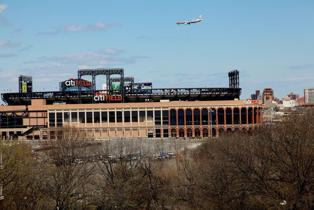 Corona Hotel New York - LaGuardia Airport Esterno foto